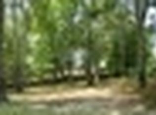 141 Old Perry Rd, Bonaire, GA 31005