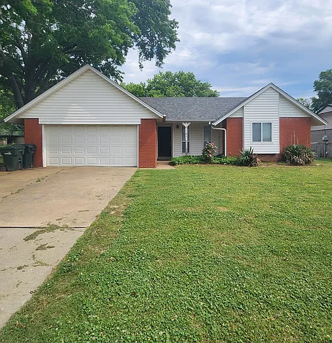 1124 W School Ct Photo 1