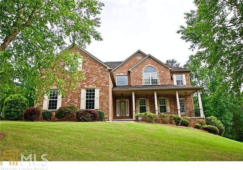 1st image of 2428 Brynlyn Woods Dr NE