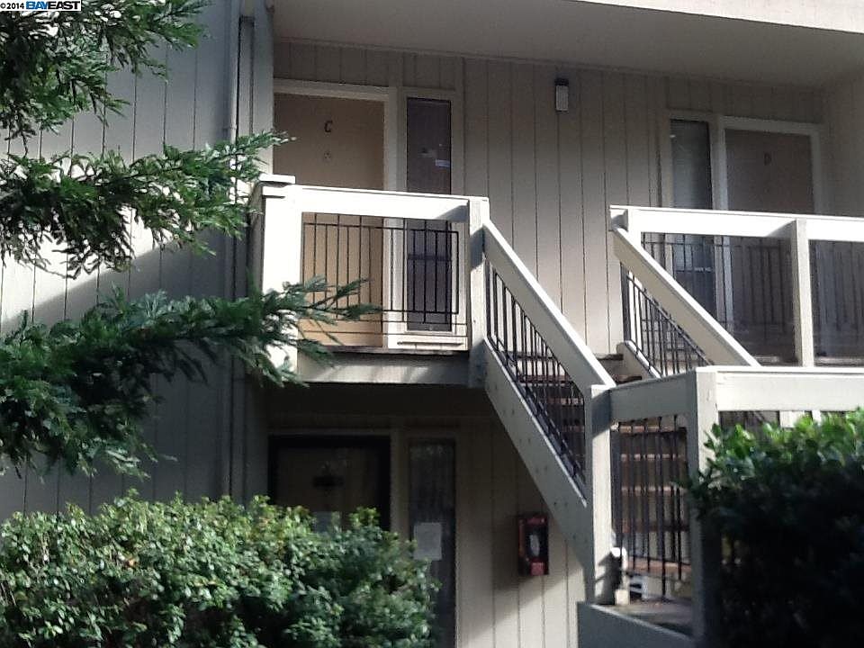 1st image of 990 Kiely Blvd Unit C