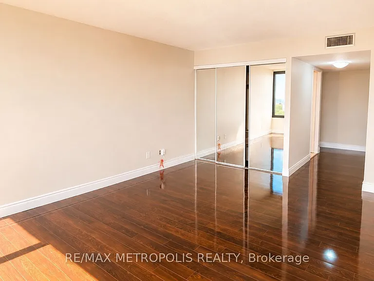 1300 Bloor St #1803 — Photo 15