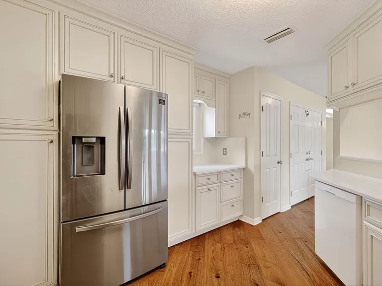 1625 Abrams Rd — Photo 17