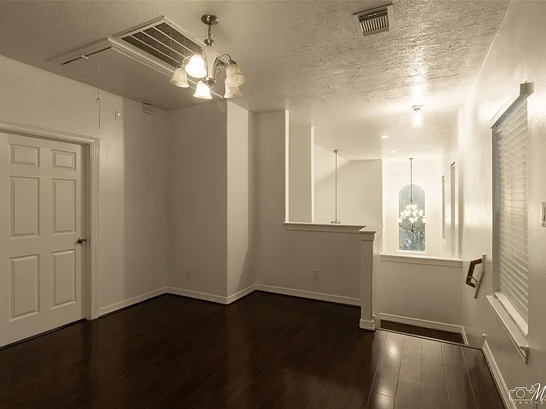 10904 Panther Ct — Photo 12