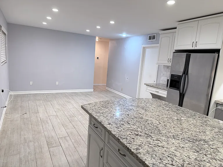 2436 S Cota Ave — Photo 8