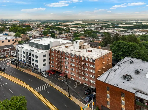 8829 Kennedy Boulevard E5 image 3 of 21