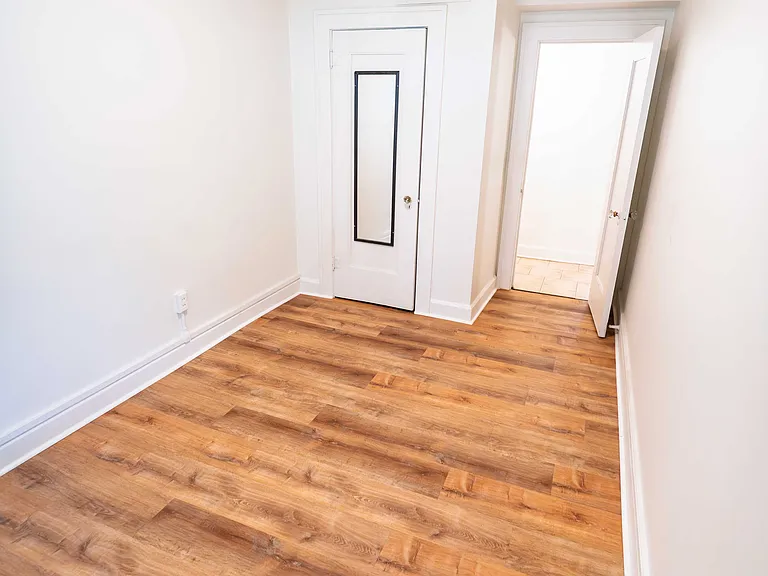 3007 Grand Ave #5 — Photo 8