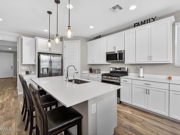 3rd image of 8114 E PETUNIA Avenue