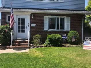 50 Ribbon St, Franklin Square, NY 11010