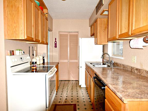 4th image of 2146 S 2nd Ave