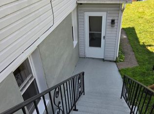 829 E Lackawanna Ave #B, Olyphant, PA 18447