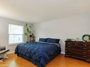 1251 N Red Oak Cir UNIT 2, Round Lake Beach, IL