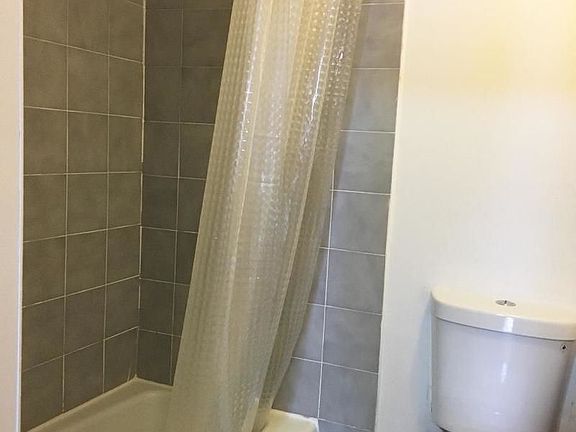 4th image of 341 E 85th St APT 17