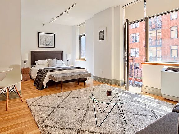 2nd image of 125 Court St APT 4NP