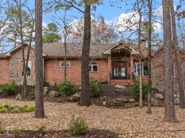 8 Darro Way, Hot Springs Village, AR 71909