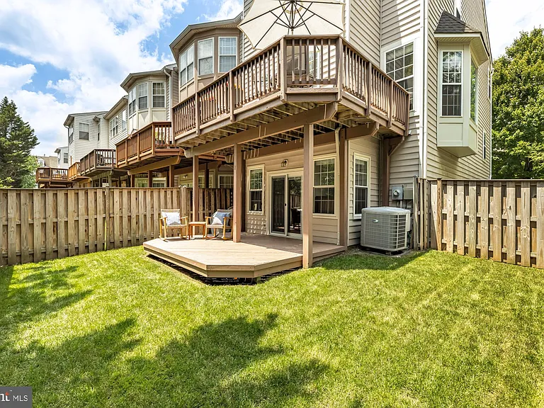 6747 Applemint Ln — Photo 46