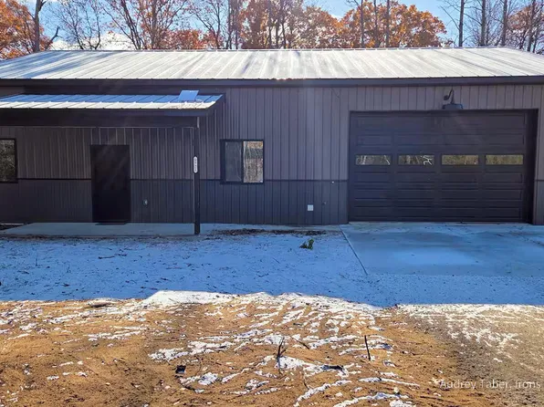 8721 W 48th Rd, Wellston, MI 49689