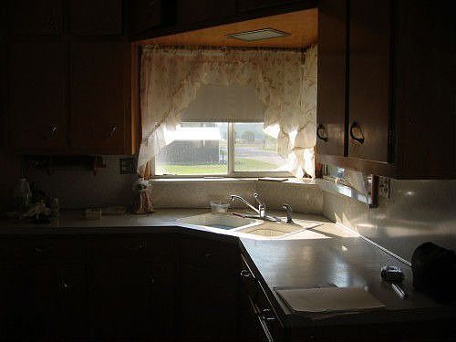 3rd image of 209 W High St