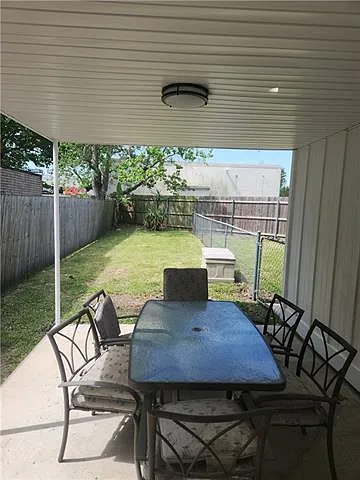 8604 International Ct — Photo 14