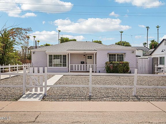 2nd image of 511 E CHEERY LYNN Road