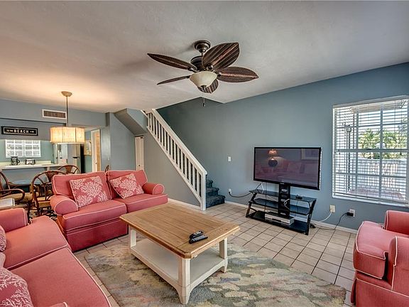 4th image of 800 Estero Blvd #103