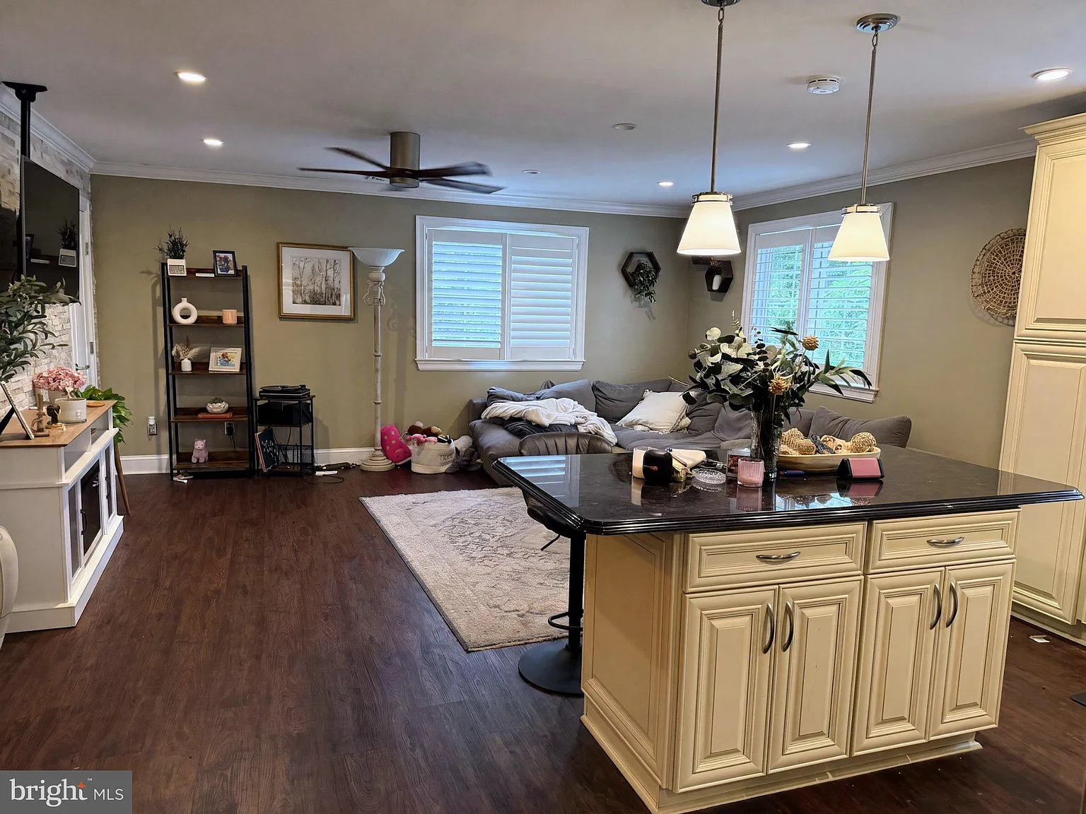 2 bed, 1.0 bath, 1200 sqft, $2,600 — Photo 3