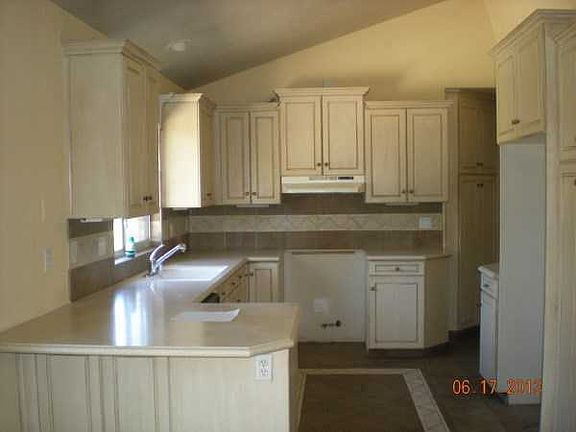 5th image of 5325 Marina Dr
