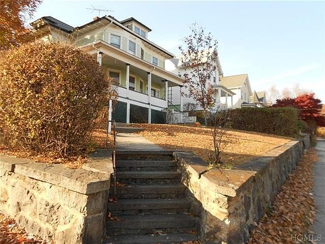 1st image of 550 Willett Ave