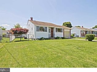 10 Falmouth Rd, Hamilton, NJ 08620