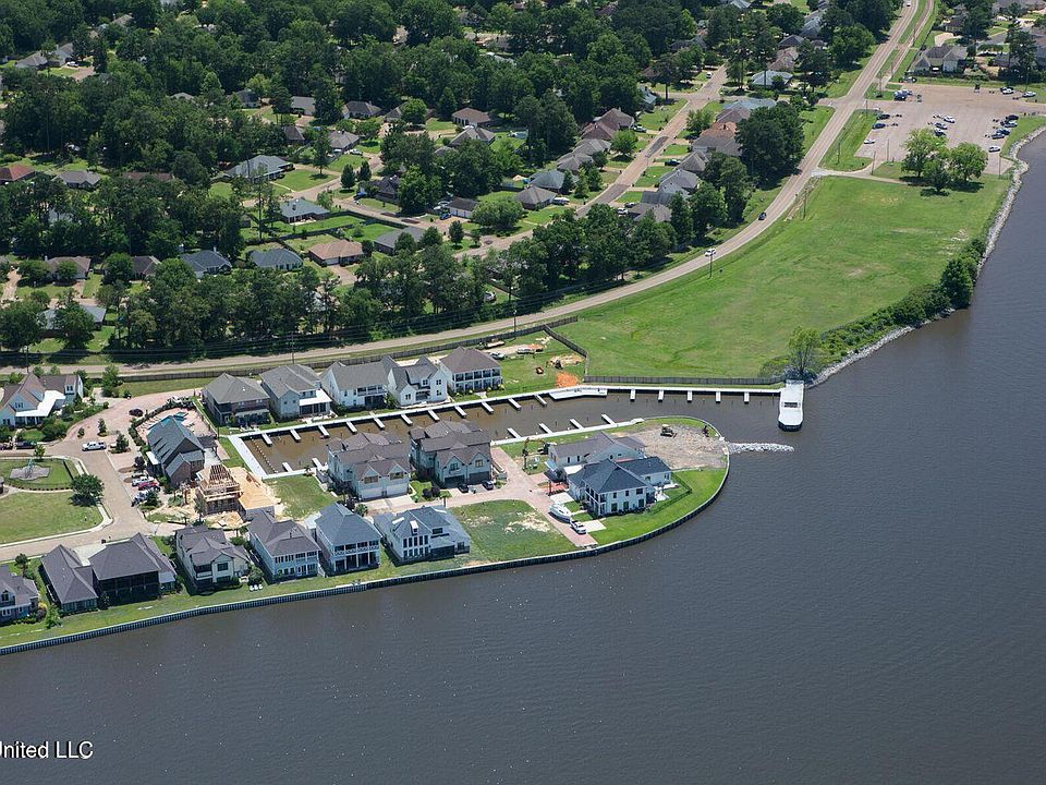 1st image of 191 Crepe Myrtle Dr #191