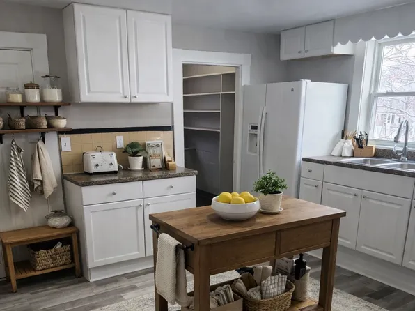 72 Stanton St APT 2, Dorchester Center, MA 02124