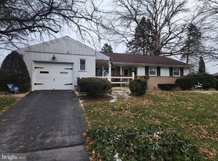 3116 Linda Ln, Sinking Spring, PA 19608