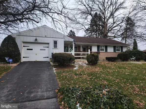 3116 Linda Ln, Sinking Spring, PA 19608
