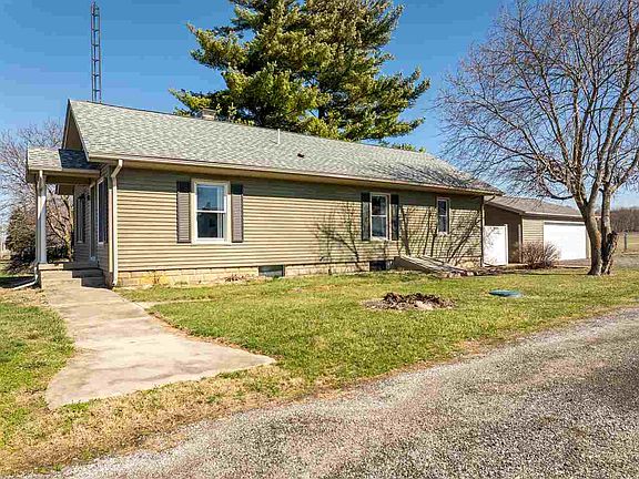 2nd image of 541 N Centerville Rd