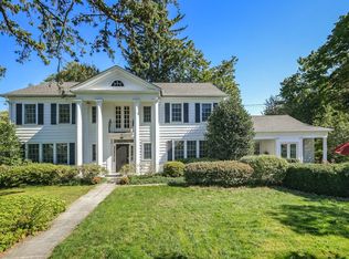 82 Midchester Ave, White Plains, NY 10606