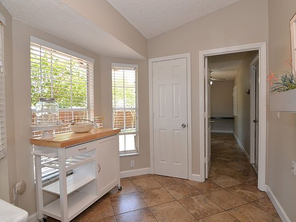 5th image of 217 Sterling Rose Ct