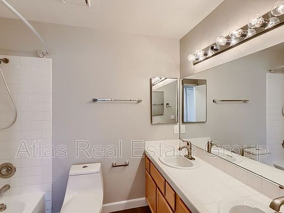 5th image of 1907 La Villa Dr
