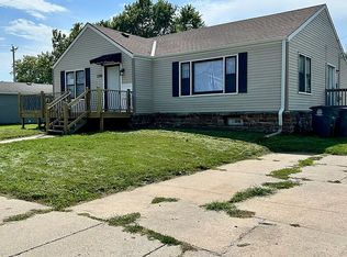 1206 N 17th St, Council Bluffs, IA 51501