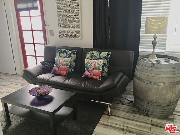 4th image of 415 Rose Ave #A