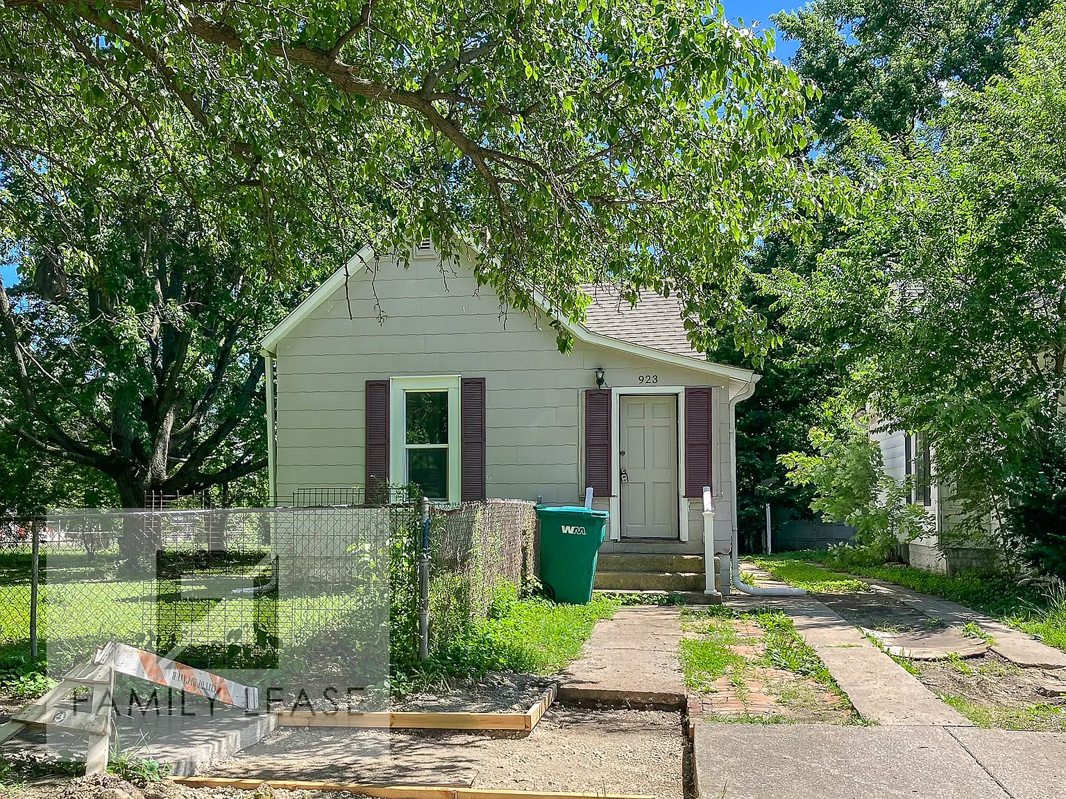 2 bed, 945 sqft, $875 — Photo 2