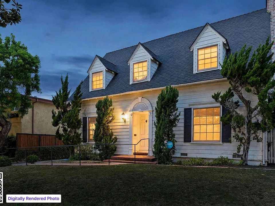 143 N Bowling Green Way