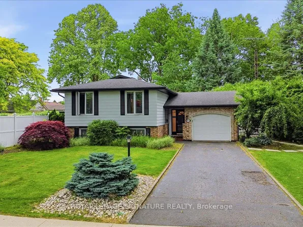 6011 Theresa St, Niagara Falls, ON L2J 2A4
