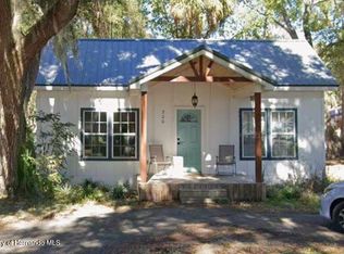 220 NE 1st Ave, Williston, FL 32696