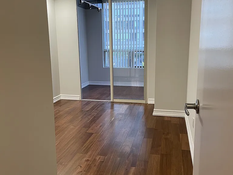 5785 Yonge St #207 — Photo 18