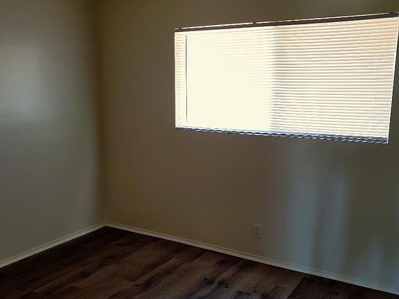 2nd image of 337 Avenida Calandria
