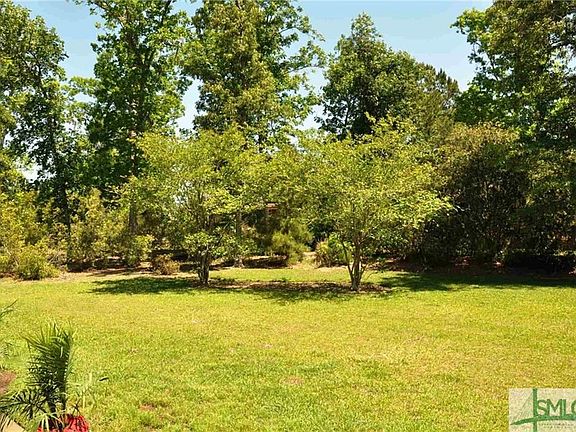 Spacious backyard