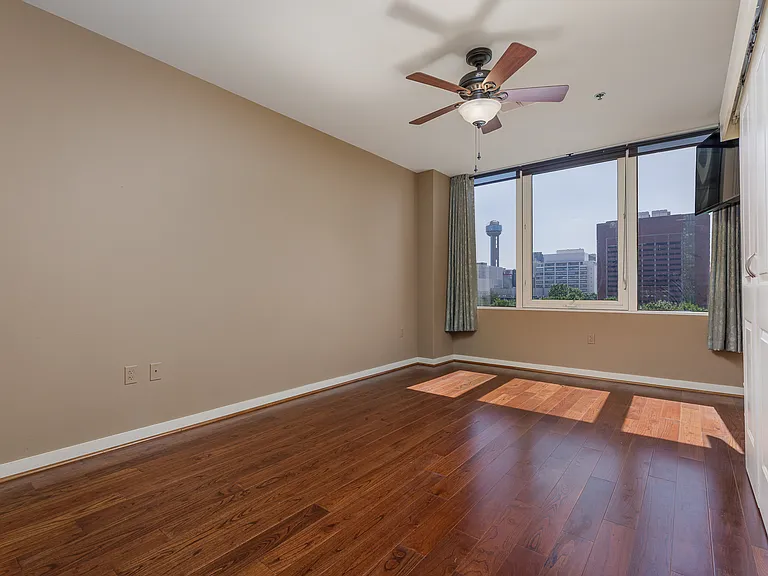 1200 Main St #306 — Photo 13