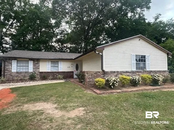 506 Nantucket Cir, Mobile, AL 36609