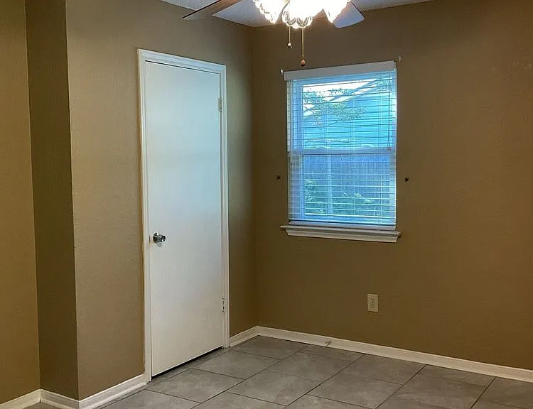 2009 Jossie Cir — Photo 11