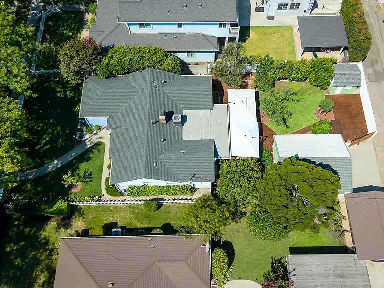 1505 W Clark Ave — Photo 49