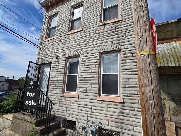 208 Maple St, Reading, PA 19602